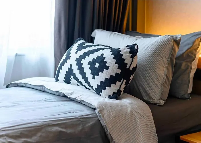 Copper - Private Room, Center, Mrt, Wi-fi, B2 * Bangkok