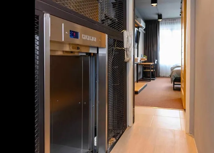 Copper - Private Room, Center, Mrt, Wi-fi, B2 * Bangkok
